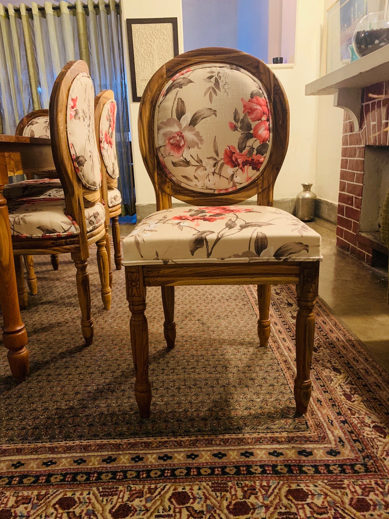 Dining set chair close up