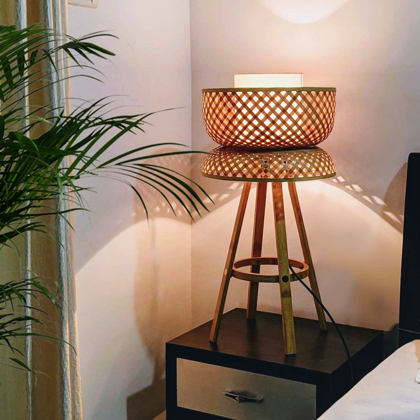 Lotus Table Lamp