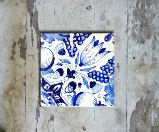 Hand painted DUTCH TILE-009