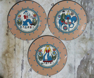 3 Plate Set-Scandinavian Polka