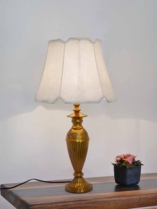 Gold Vintage Aluminium Single Table Lamp Light With 14 Inch Off White Scalloped Borders Fabric Shade