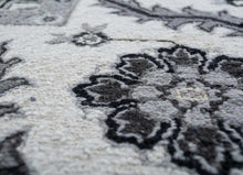Load image into Gallery viewer, Savana - Ebony/White Hand Knotted Rug