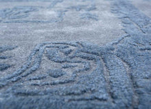 Load image into Gallery viewer, Mythos - Pearl Blue/Chicory Hand Tufted Rug