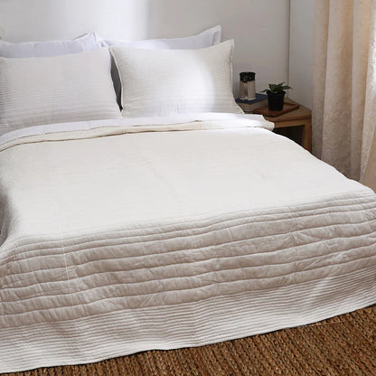 SHWET - White luxury 300TC cotton satin Quilt with coordinated pillow cases, Sizes available